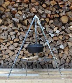 Petromax - Driepoot - Dutch Oven - Staal -Keukenartikelen Series Winkel 1047x1200