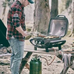 Burnhard Draagbare 2-Branders Gasbarbecue - Afdekhoes - BBQ Wayne 34 Burnhard Draagbare 2-Branders Gasbarbecue - Afdekhoes - BBQ Wayne -Keukenartikelen Series Winkel 1200x1200 1082