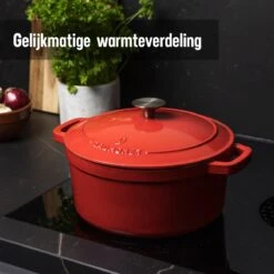 Daumonet Carême Rouge Gietijzeren Braadpan - Sudderpan Kersen Rood - Rond - Ø26 Cm - 4,4 Liter - PFAS & PFOA Vrij - Emaille - Geschikt Voor Alle Warmtebronnen - Elektrisch - Gas - Halogeen - Inductie - Keramisch - Vaatwasserbestendig 17 Daumonet Carême Rouge Gietijzeren Braadpan - Sudderpan Kersen Rood - Rond - Ø26 Cm - 4,4 Liter - PFAS & PFOA Vrij - Emaille - Geschikt Voor Alle Warmtebronnen - Elektrisch - Gas - Halogeen - Inductie - Keramisch - Vaatwasserbestendig -Keukenartikelen Series Winkel 1200x1200 550
