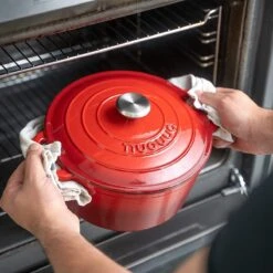 Nuovva Gietijzeren Braadpan Antiaanbaklaag Met Deksel - Sudderpan Rood - Rond - Ø24 Cm - 4.7 Liter - 100% PFAS & PFOA Vrij - Geschikt Voor Alle Warmtebronnen - Elektrisch - Gas - Halogeen - Inductie - Keramisch 11 Nuovva Gietijzeren Braadpan Antiaanbaklaag Met Deksel - Sudderpan Rood - Rond - Ø24 Cm - 4.7 Liter - 100% PFAS & PFOA Vrij - Geschikt Voor Alle Warmtebronnen - Elektrisch - Gas - Halogeen - Inductie - Keramisch -Keukenartikelen Series Winkel 1200x1200 557