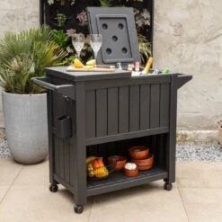 BluMill BBQ Tafel - Inclusief Koelvak 80 Liter - Op Wieltjes - Met Flessenopener - 102 X 46 X 86,5 Cm -Keukenartikelen Series Winkel 1200x1200 915