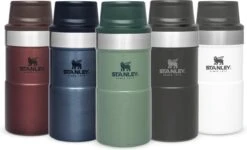 Stanley The Trigger-Action Travel Mug 0,25L - Thermosfles - Hammertone Green 15 Stanley The Trigger-Action Travel Mug 0,25L - Thermosfles - Hammertone Green -Keukenartikelen Series Winkel 1200x729 2