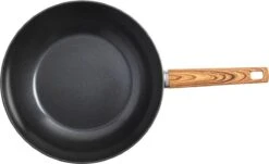Gero Mark Wok Ø 28 Cm - Aluminium - Inductie - PFAS-vrij 9 Gero Mark Wok Ø 28 Cm - Aluminium - Inductie - PFAS-vrij -Keukenartikelen Series Winkel 1200x733 1