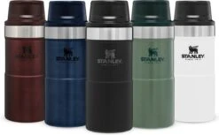 Stanley Trigger-Action Travel Mug 0.47L - Thermosfles - Matt Black -Keukenartikelen Series Winkel 1200x745 1