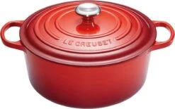 Le Creuset Signature Braadpan - 4,2 L - 24 Cm - Kersenrood -Keukenartikelen Series Winkel 1200x753 3