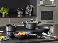Tefal Unlimited + Induction Hoogwaardig Titanium Koekenpan - 28 Cm -Keukenartikelen Series Winkel 1200x894