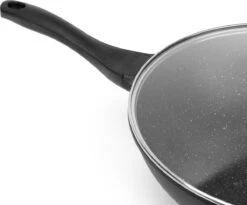 Swiss Pro+ - Marmeren Wokpan - Ø 32 Cm - Geschikt Voor Alle Warmtebronnen 10 Swiss Pro+ - Marmeren Wokpan - Ø 32 Cm - Geschikt Voor Alle Warmtebronnen -Keukenartikelen Series Winkel 1200x997 3