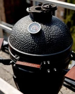 The Bastard Urban Medium - Kamado Barbecue - Kamado BBQ -Keukenartikelen Series Winkel 960x1200 2